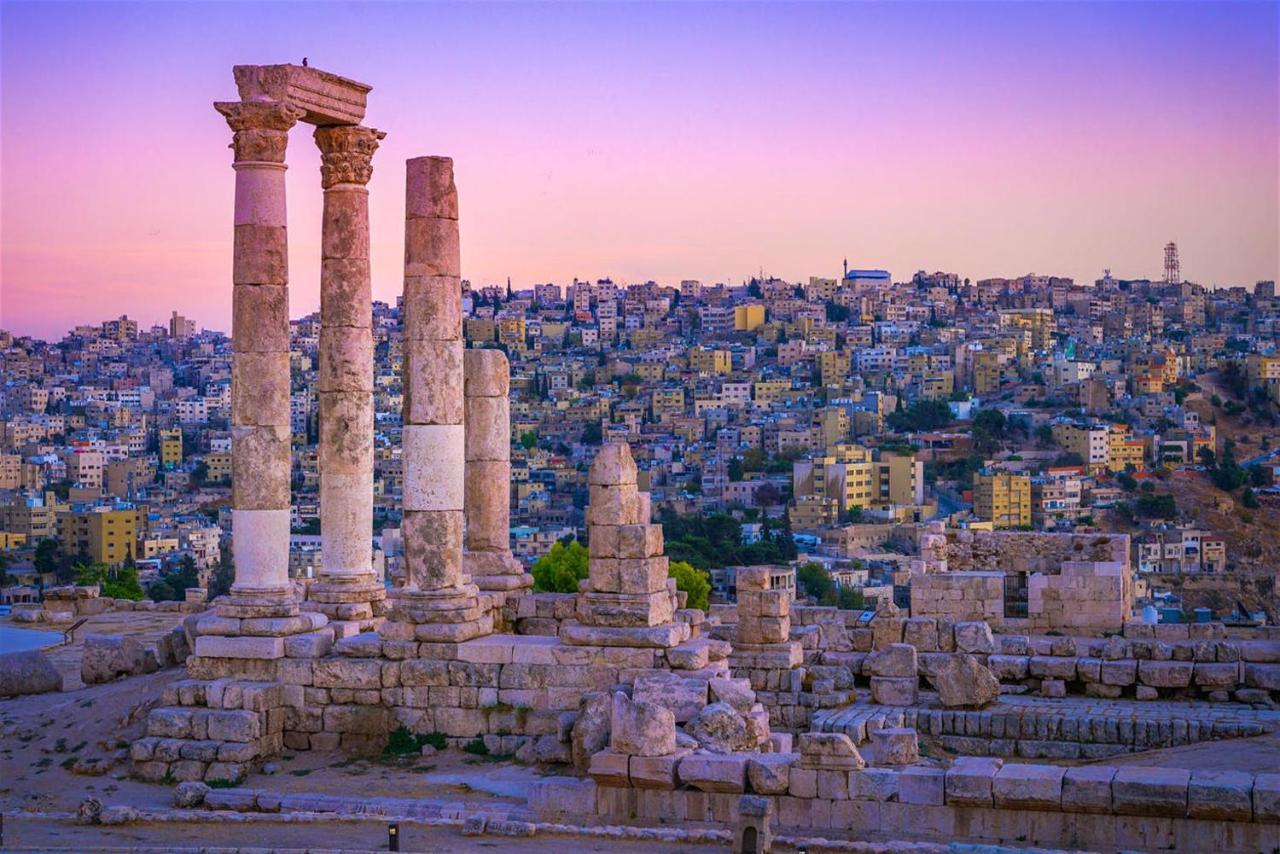 Rafi Hotel Amman Exteriör bild